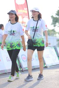 BIB: 
                            <button type="button" onclick="openModal(3654607)" class="btn btn-primary btn-sm float-right btn-popup" data-toggle="modal" data-target=".modal-high-quality">
                        <i class="fas fa-shopping-cart"></i> Add to Cart
                    </button>
                                            <button type="button" onclick="isThisMe(3654607, true)" class="btn btn-success btn-sm float-right btn-popup btn-isme hidden" data-toggle="tooltip" data-placement="bottom" title="นี่คือรูปของคุณใช่ไหม คลิกที่นี่เพื่อเอาเข้าอัลบั้ม">
                        <i class="fas fa-plus"></i> Add to album
                    </button>
                    <button type="button" onclick="isThisMe(3654607, false)" class="btn btn-warning btn-sm float-right btn-popup btn-isnotme hidden">
                        <i class="fas fa-ban"></i> Remove from album
                    </button>